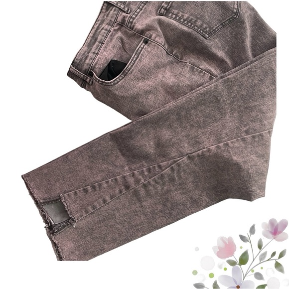 LOGO by Lori Goldstein jeans EUC size 16 straight leg w/cutout hem 5pkt btn/zip - Picture 7 of 15